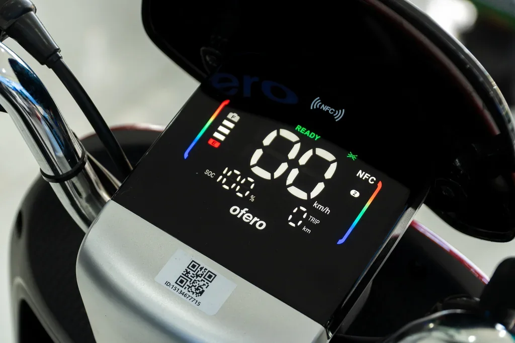 Ofero Stareer Motor · Instrument display